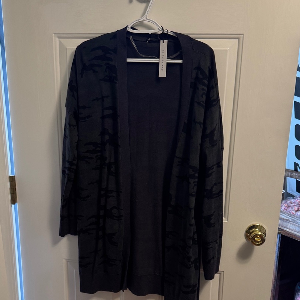 Sanctuary Black and Gray Patterned Cardigan- back Friday price!!!